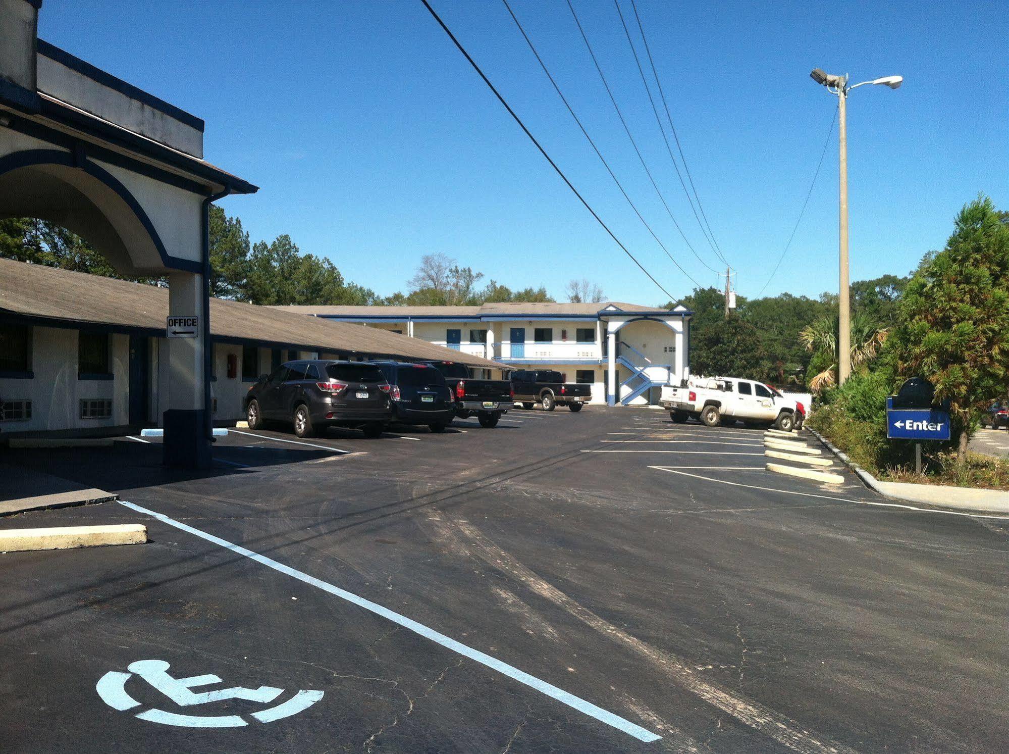 Motel 6 Calera Εξωτερικό φωτογραφία